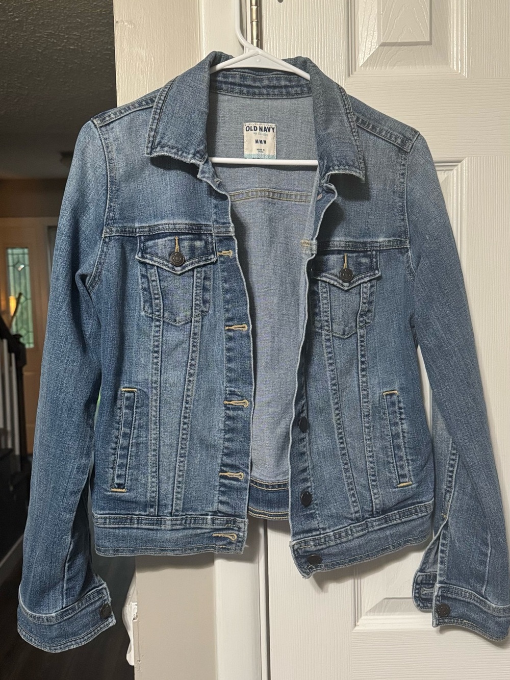 Old Navy Women's Medium Wash Blue Denim Jacket